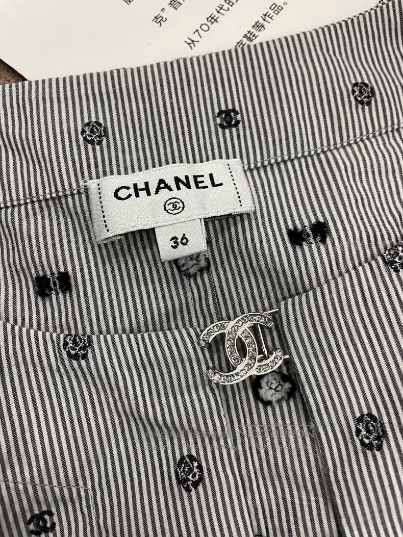 Chanel Chanel Striped embroidered logo camelia double C short-sle Size XS / US 0-2 / IT 36-38 - 2 Thumbnail
