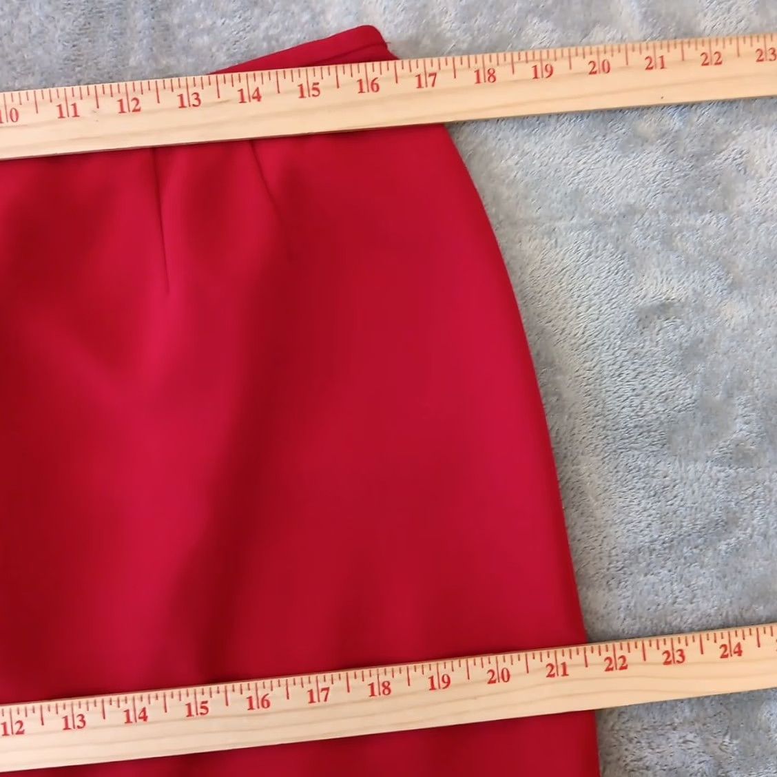 Vintage Le Suit Skirt Midi Pencil Red 12 Women Lined Slit Vintage No Size 34" / US 12 / IT 48 - 3 Thumbnail