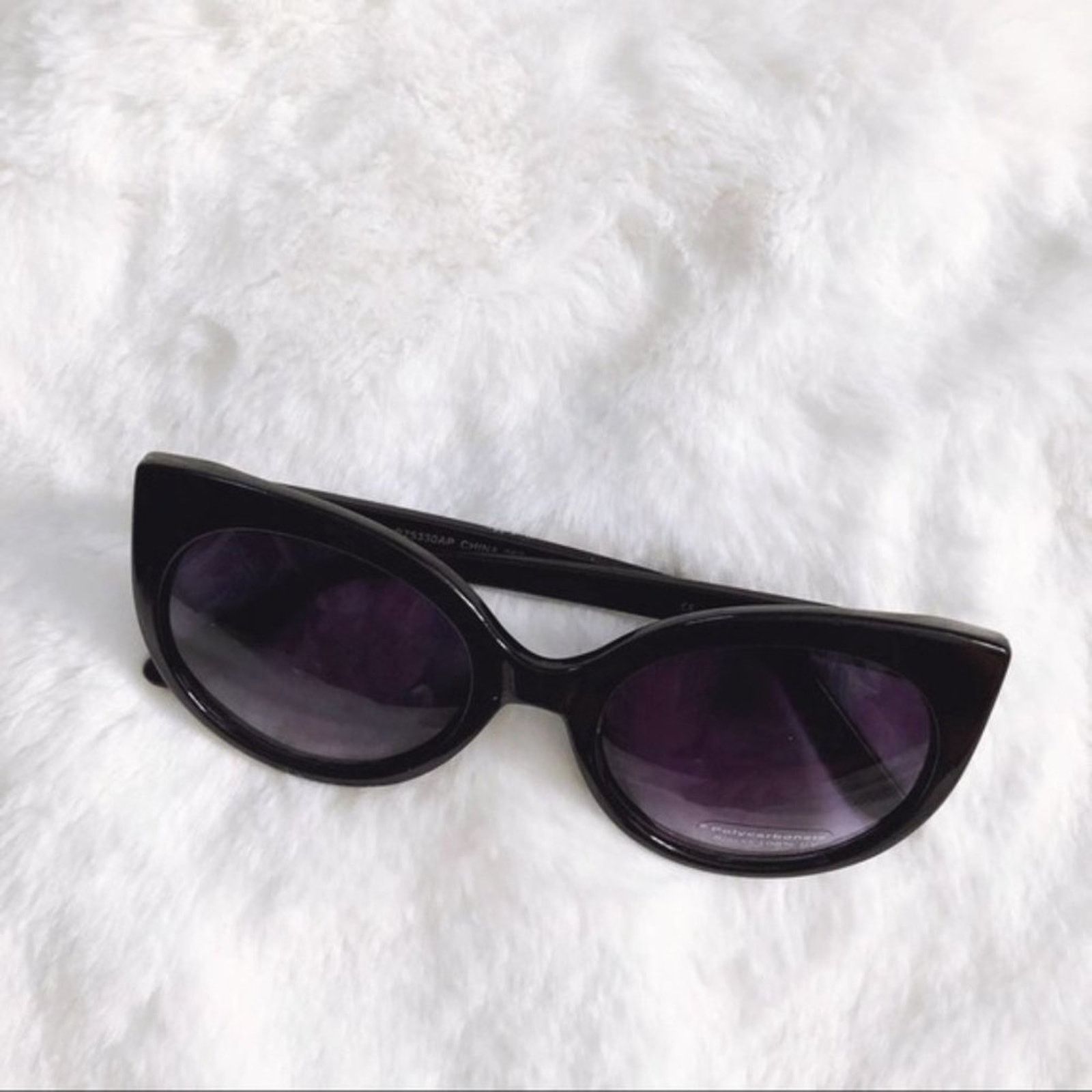 Other Ella Black Cat Eye Ombre Oval Sunglasses Size ONE SIZE - 8 Thumbnail