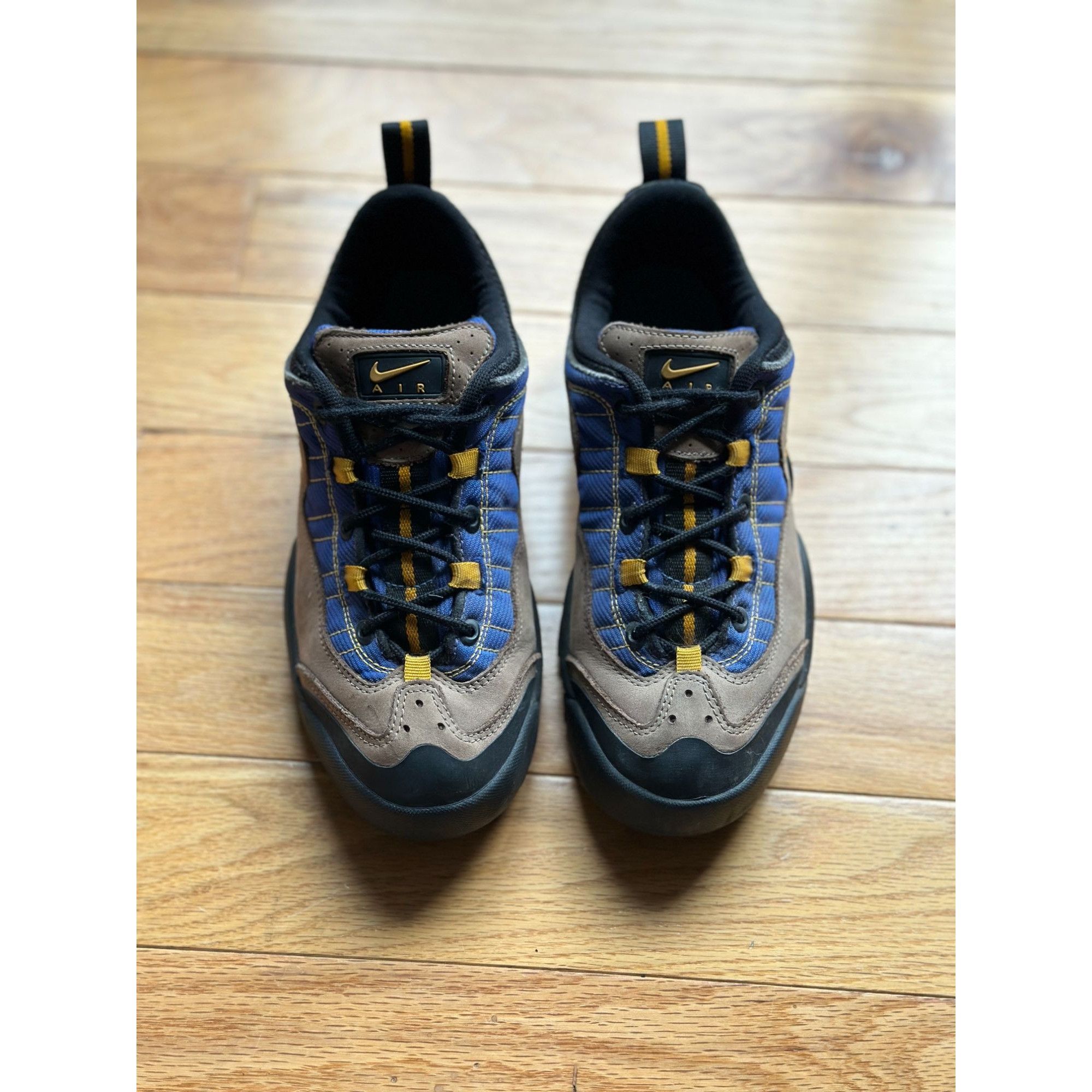 Nike ACG VINTAGE NIKE ACG LOW NAVY TAN LEATHER SHOES MENS SIZE 8.5 RA Size US 8.5 / EU 41-42 - 4 Thumbnail