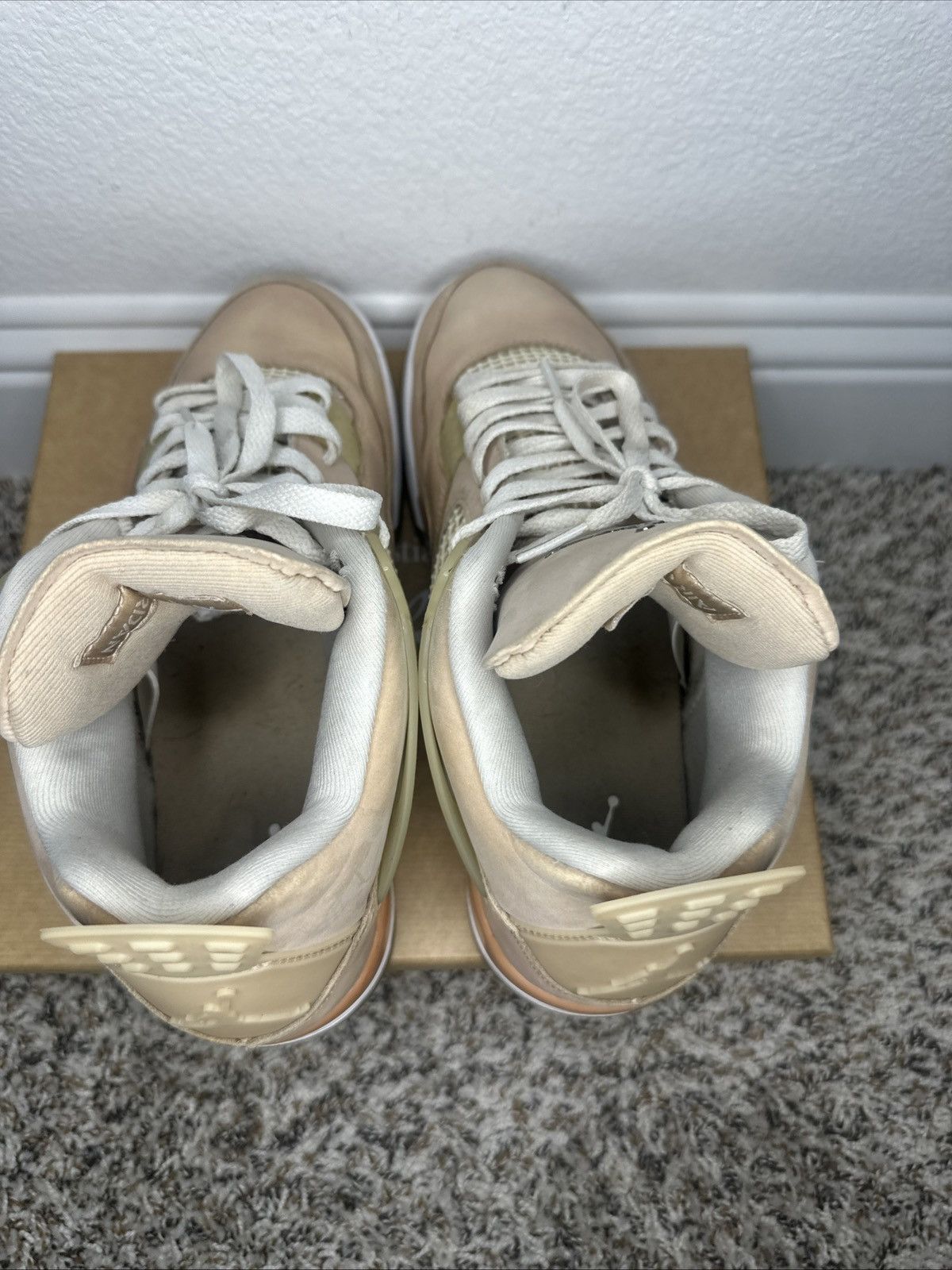 Jordan Brand Size 9 - Air Jordan 4 Retro Shimmer 10.5W/9M Size US 9 / EU 42 - 10 Thumbnail