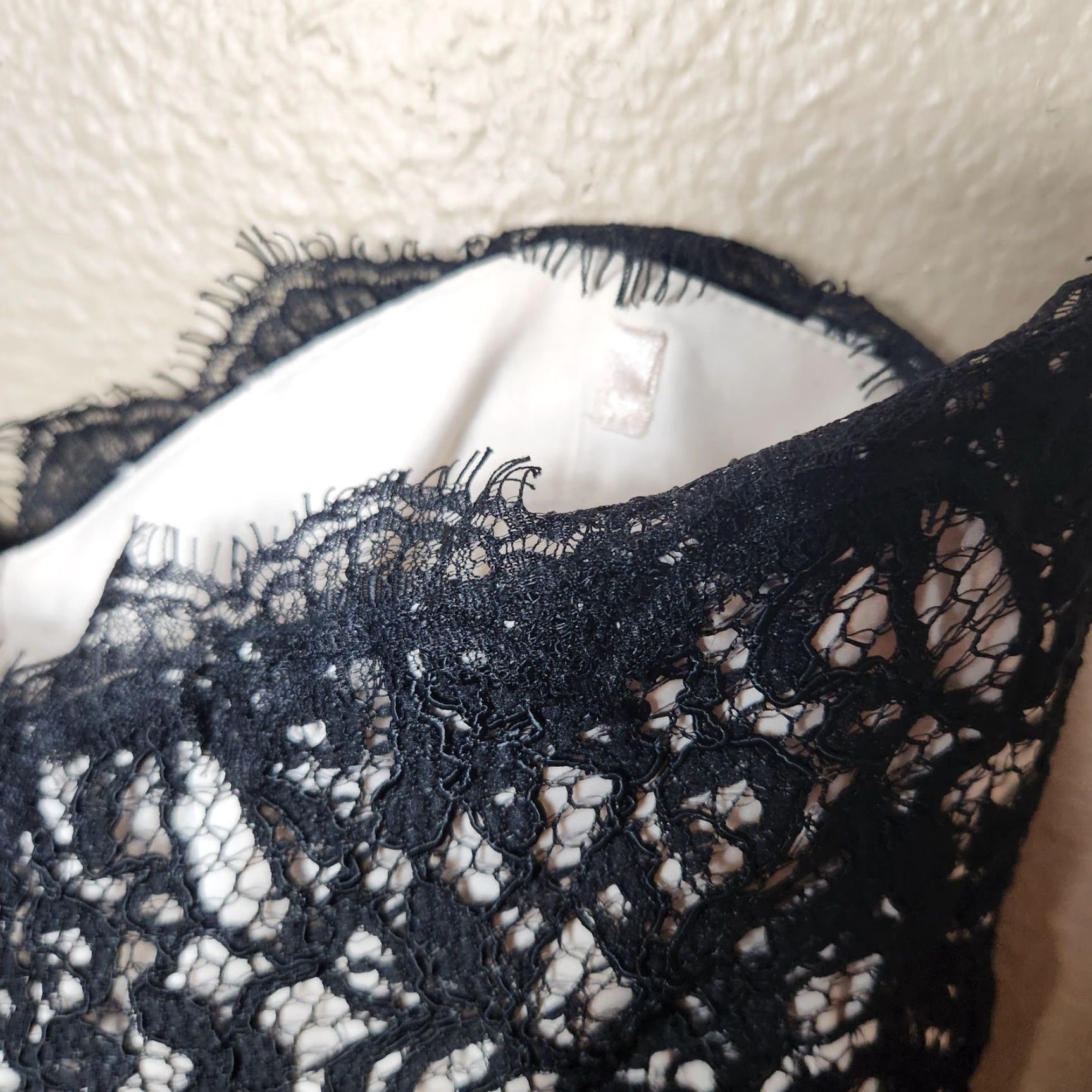 White House Black Market Whbm Womens Black Lace Strapless Above Knee Sheath Cocktail Dress |2| Black Lace Strapless Cocktail Dress Womens 2 Size XS / US 0-2 / IT 36-38 - 6 Thumbnail