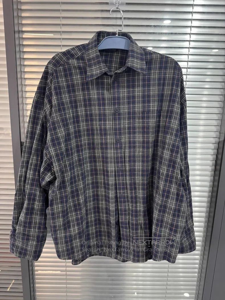 Balenciaga Balenciaga Contrast Color Plaid Single Breasted Long Sleev Size US S / EU 44-46 / 1 - 1 Thumbnail