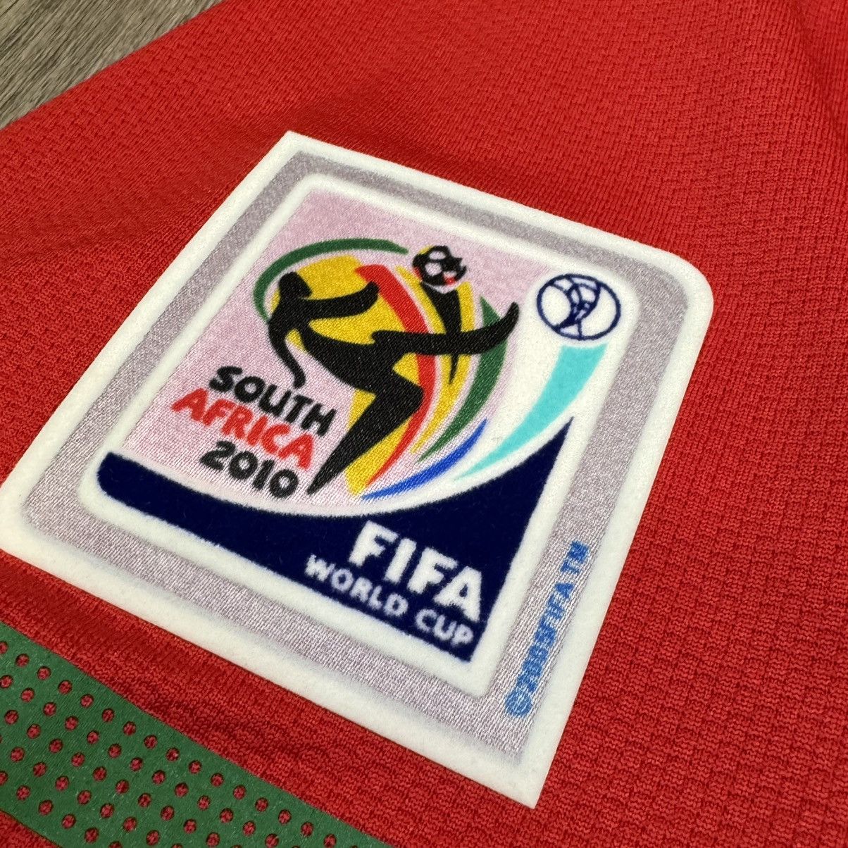 Nike Portugal WC2010 home shirt #7 Ronaldo (bnwt) Size US L / EU 52-54 / 3 - 6 Thumbnail