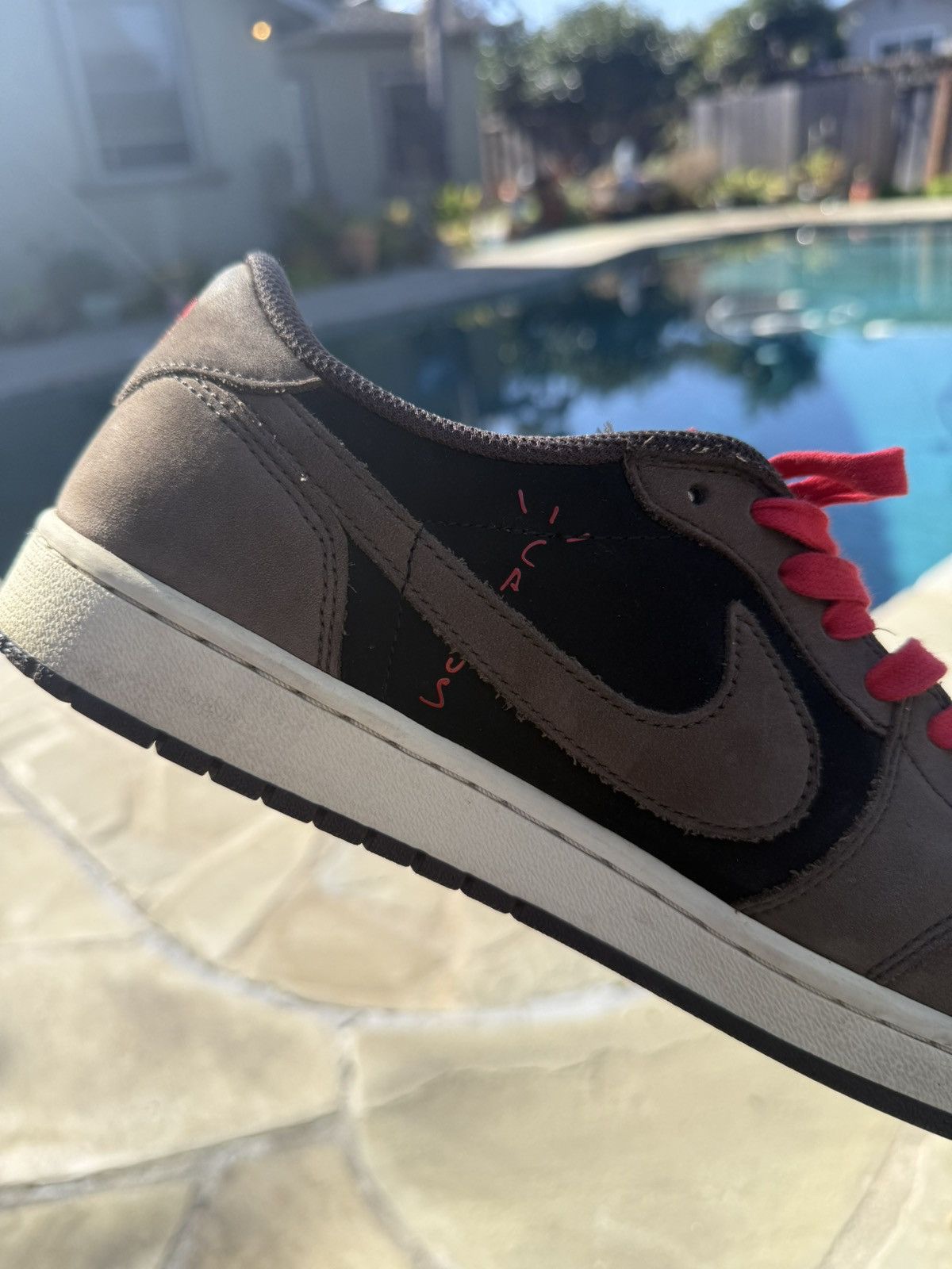 Nike × Travis Scott Air Jordan 1 Low Travis Scott Dark Mocha Size US 11 / EU 44 - 6 Thumbnail