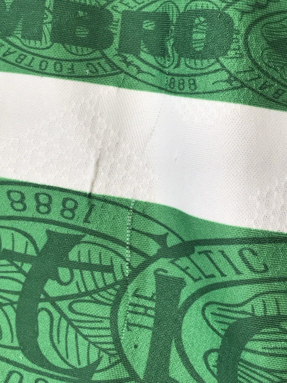 Umbro Vintage 1990s Umbro Celtic FC Retro Football Shirt Jersey Size US XL / EU 56 / 4 - 12 Thumbnail