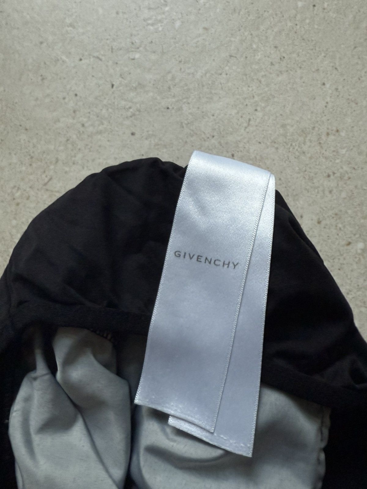 Givenchy *RARE* Givenchy Chito Dog Shorts Size US 30 / EU 46 - 6 Thumbnail