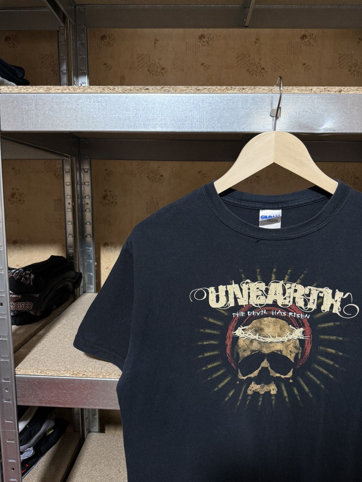 Band Tees × Vintage Vintage 2006 Unearth The Devil Has Risen Rock Band T-Shirt Size US M / EU 48-50 / 2 - 2 Thumbnail