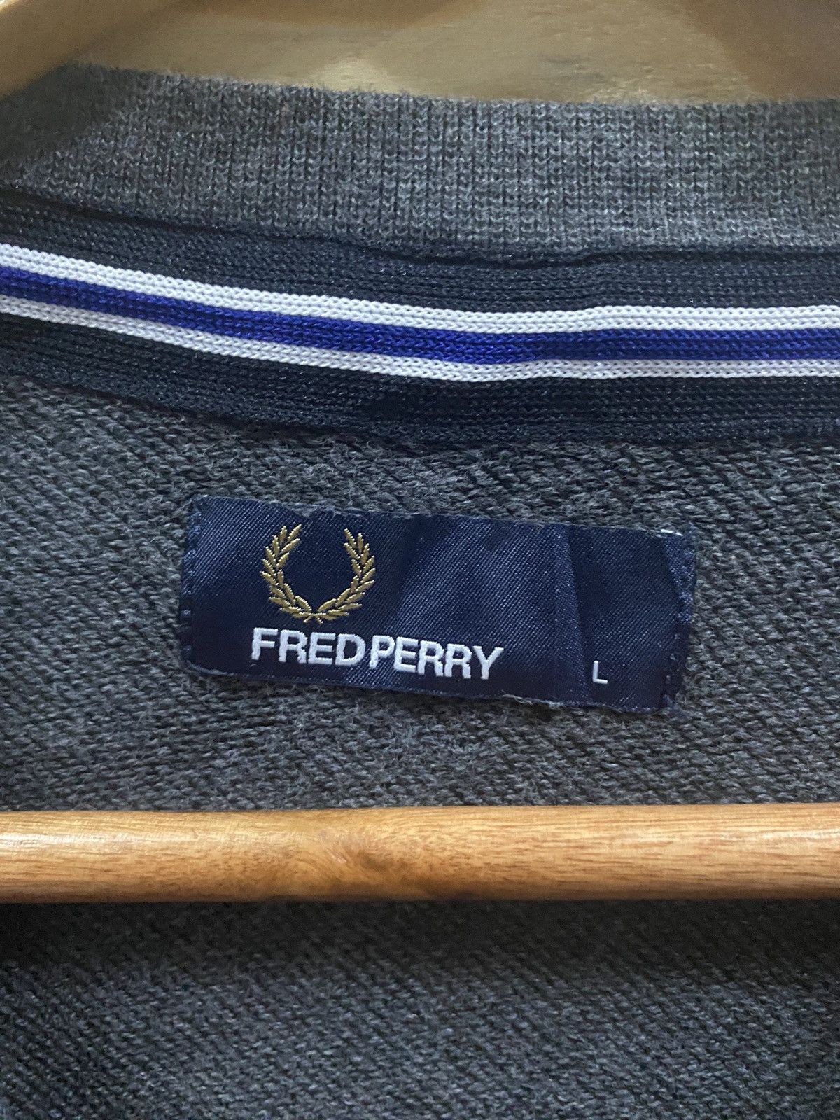 Fred Perry Fred perry embroidery small logo crewneck Size US M / EU 48-50 / 2 - 5 Thumbnail