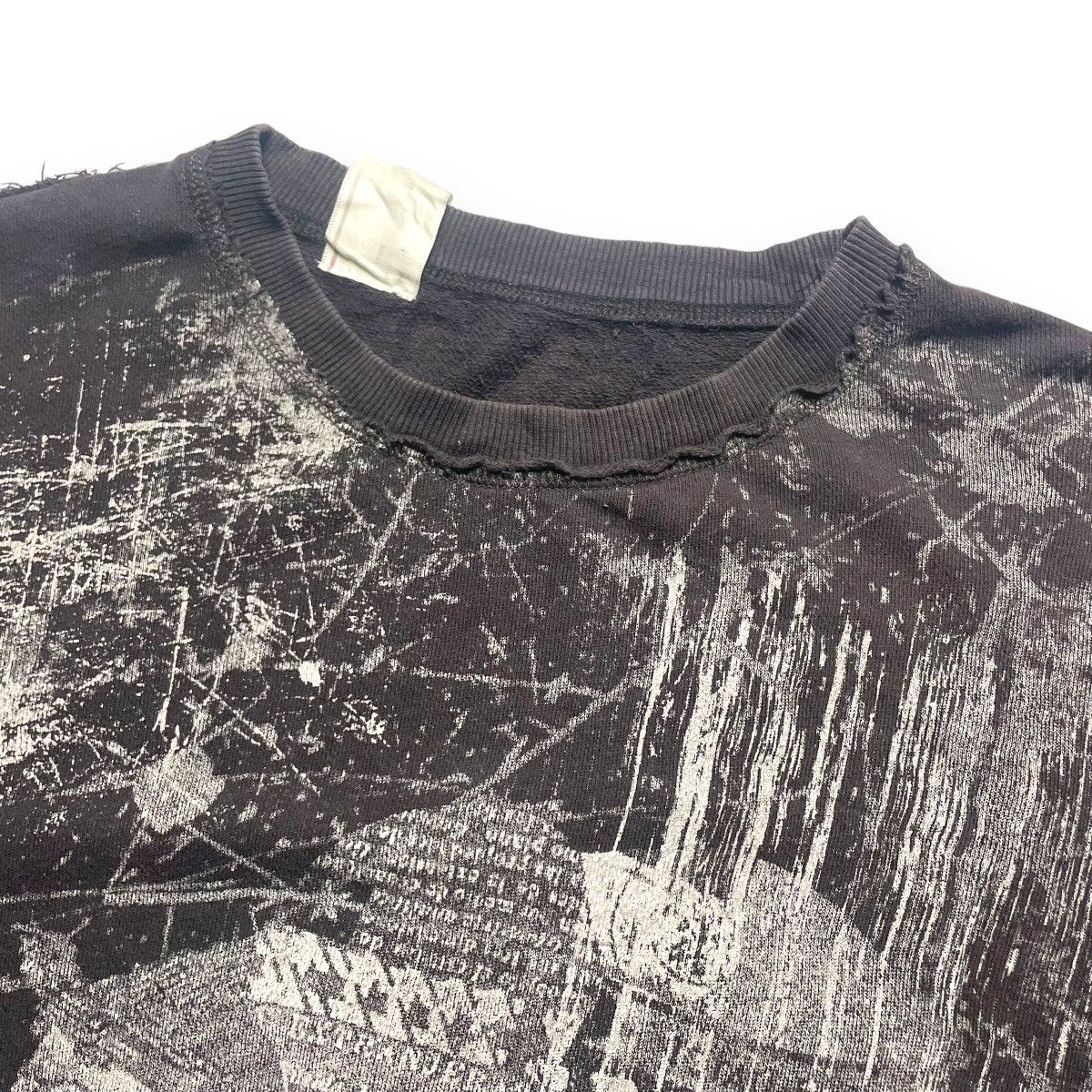 Codes Combine VINTAGE CODES COMBINE FOR MEN DISTRESSED LONG SLEVEE TSHIRT Size US L / EU 52-54 / 3 - 6 Thumbnail