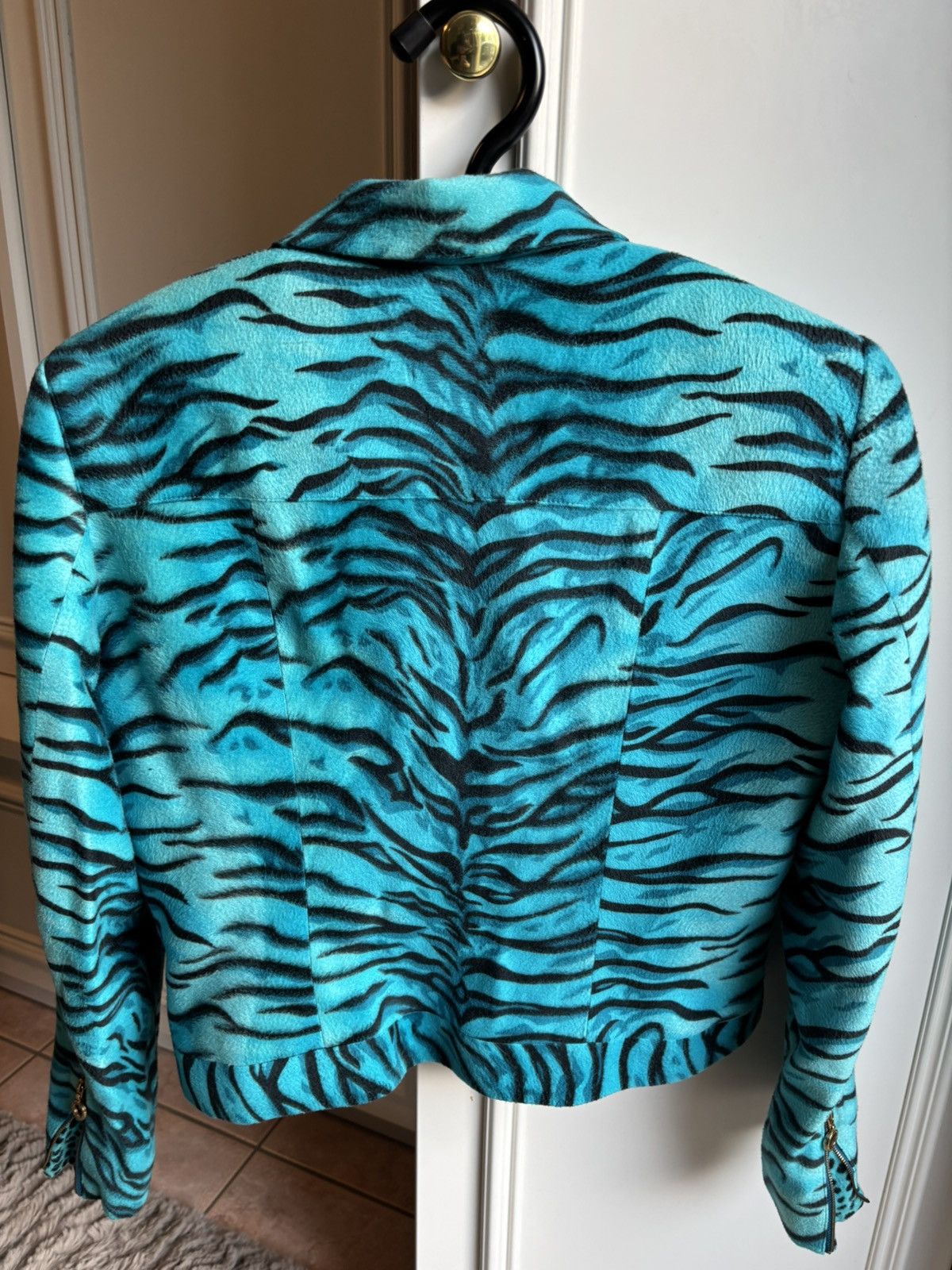 Versace Jeans Couture 90‘s Versace Jeans Couture Animal Print Size XS / US 0-2 / IT 36-38 - 5 Thumbnail