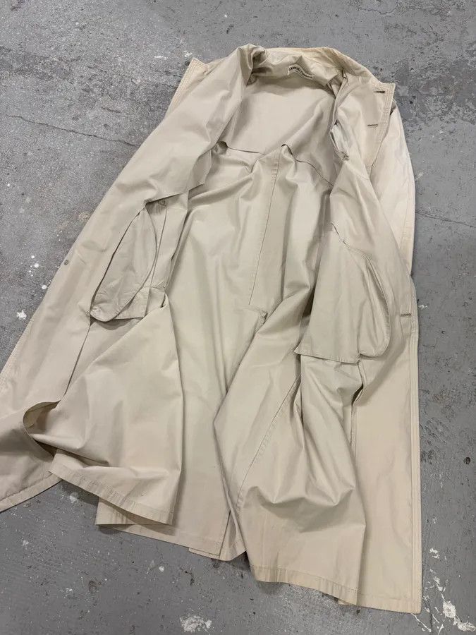 Giorgio Armani 1990s Giorgio Armani Beige Trench Coat Size US M / EU 48-50 / 2 - 7 Thumbnail