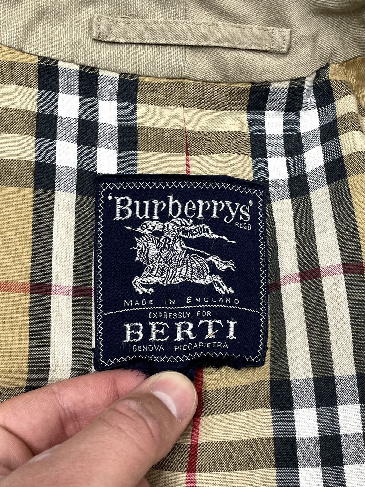 Burberry Vintage Burberrys’ Camden Trench Coat – Made in England Size L / US 10 / IT 46 - 13 Thumbnail