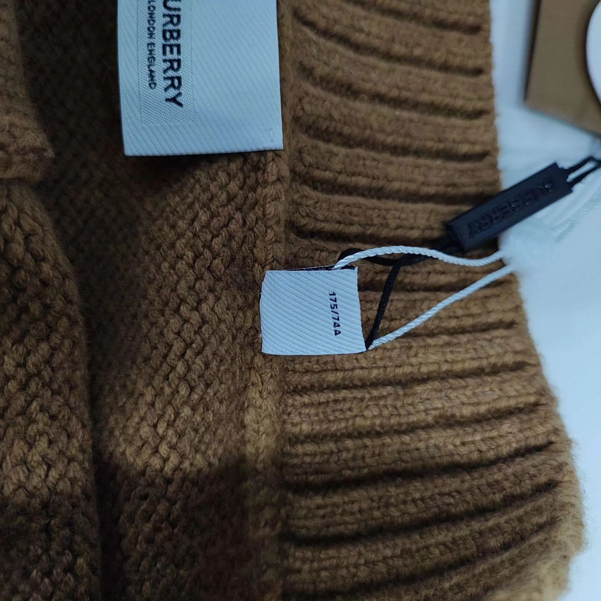 Burberry Burberry 98 New Khaki Nylon Knit M Skirt Size 27" / US 4 / IT 40 - 5 Thumbnail