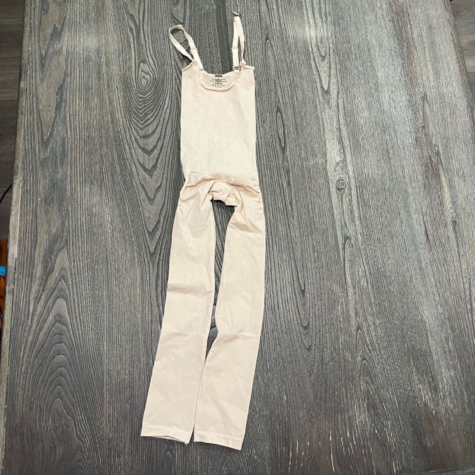 SKIMS NWT Skims Everyday Sculpt Open Bust Catsuit Sand XXS Size 23" - 1 Thumbnail