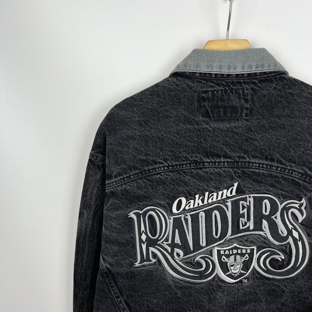 NFL Vintage Oakland Raiders NFL rare big logo denim jacket 90’s Size US M / EU 48-50 / 2 - 19 Thumbnail