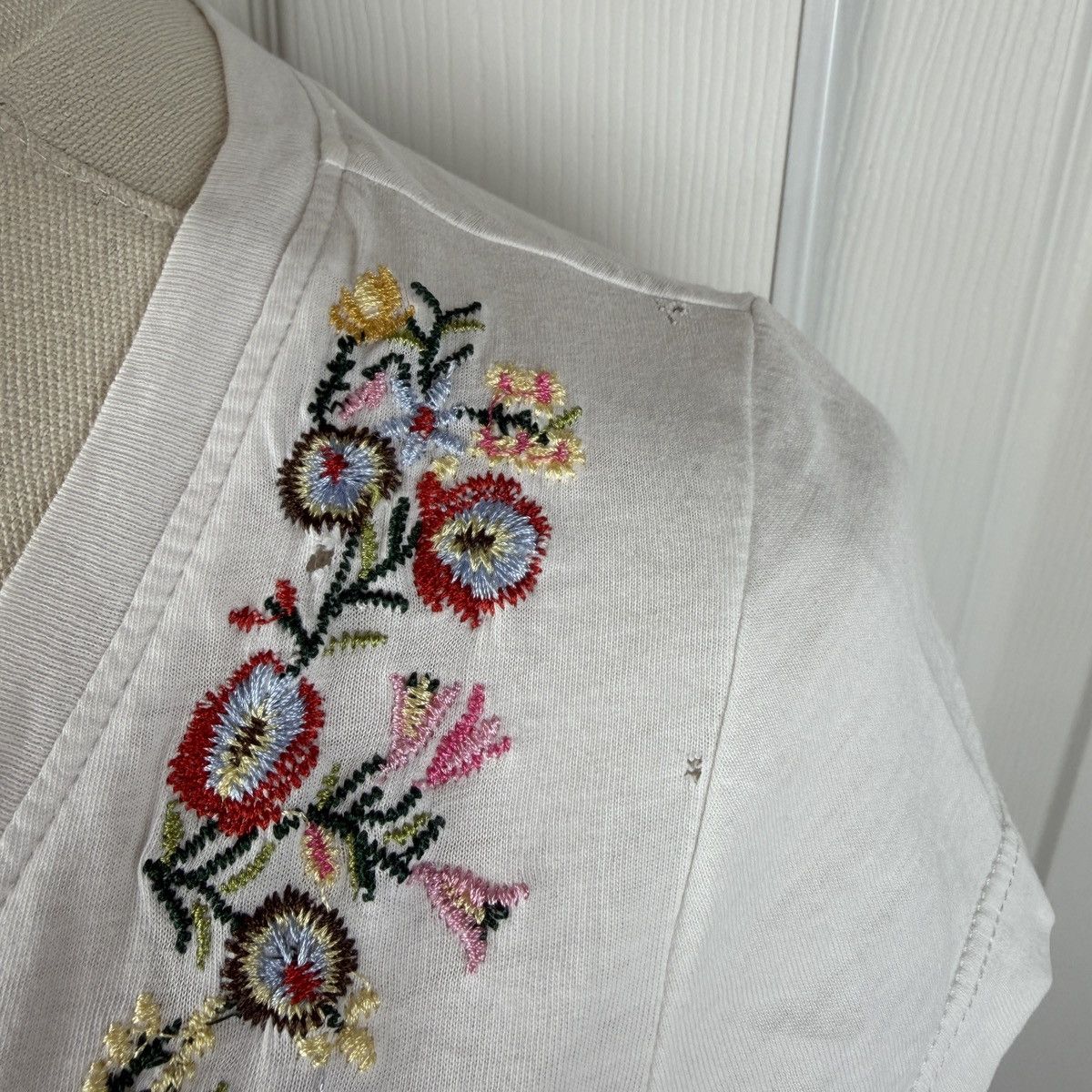 Other lol vintage white floral embroidered tshirt Size S / US 4 / IT 40 - 3 Thumbnail