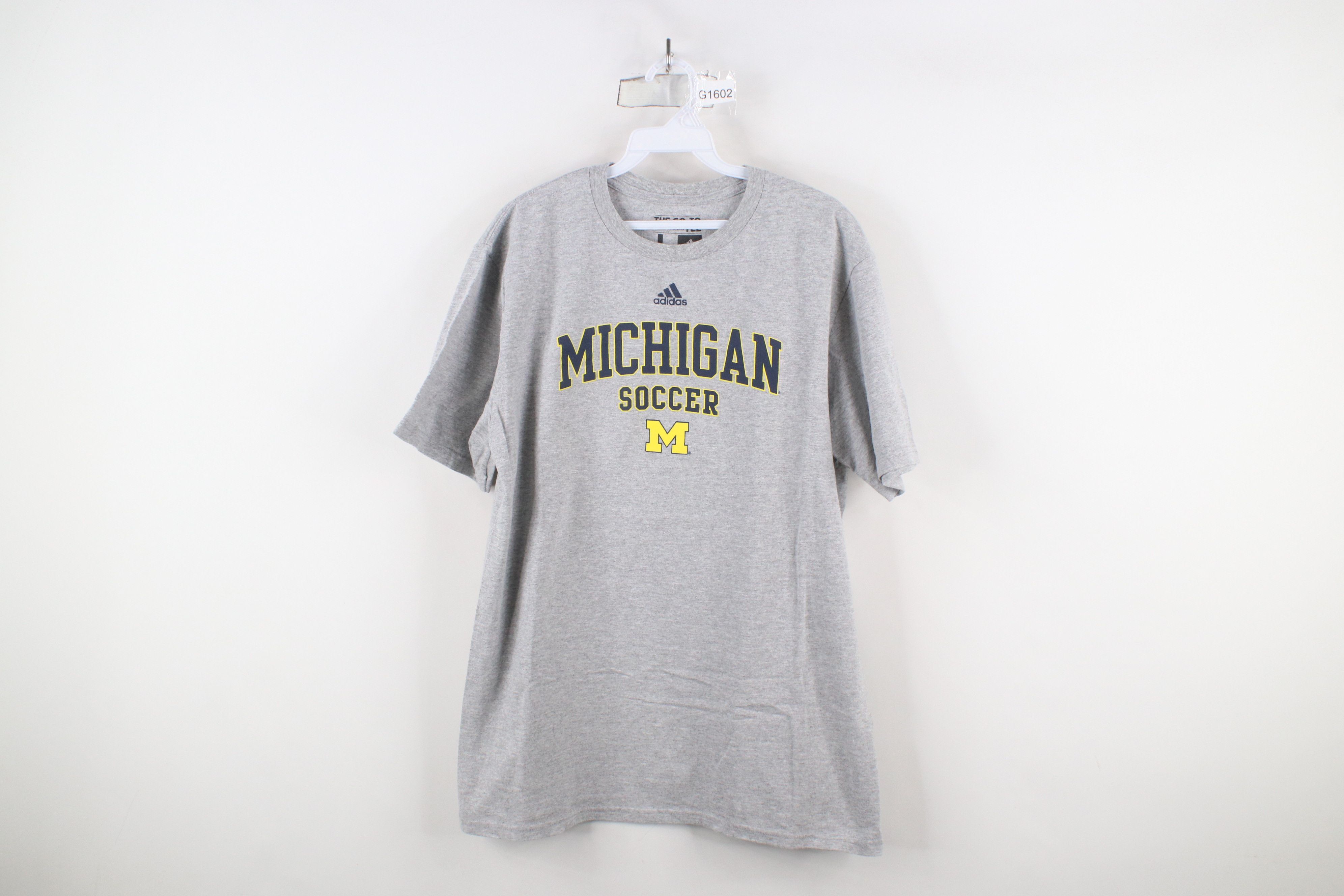 Adidas × Vintage Adidas Issued University of Michigan Soccer T-Shirt Gray Size US L / EU 52-54 / 3 - 1 Thumbnail