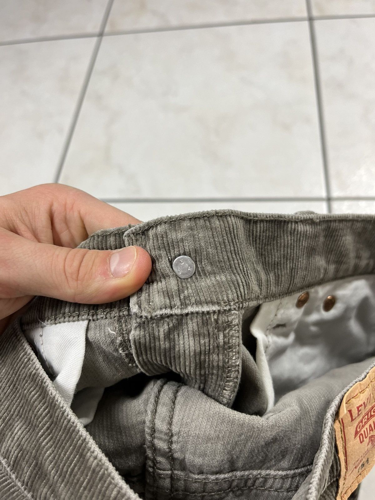 Levi's × Vintage Vintage Levi’s 751 corduroy velvet regular pants trousers Size US 32 / EU 48 - 21 Thumbnail
