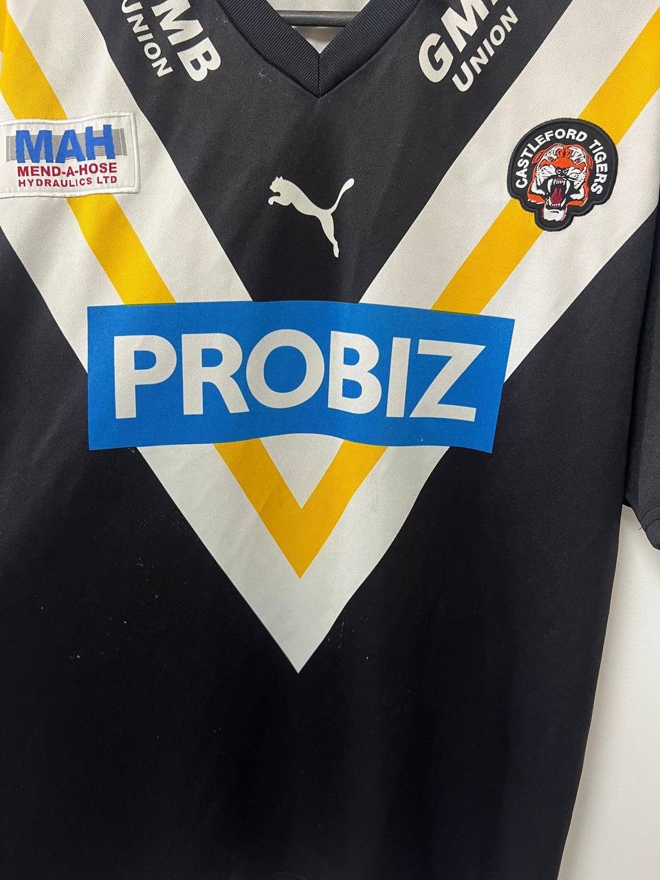 Puma Castleford Tigers 2012/13 Away Rugby League Shirt Puma L Size US L / EU 52-54 / 3 - 16 Thumbnail