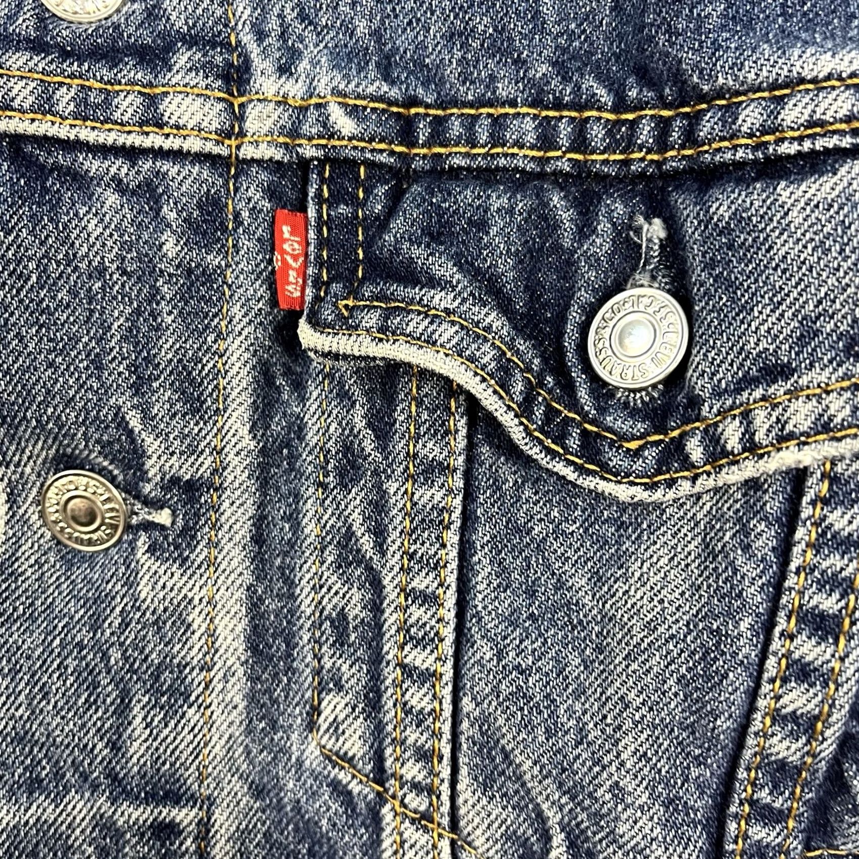 Levi's VINTAGE Levi's Trucker Jacket Women's Medium Red Tab Jean Coat 57511 Blue Denim Size 32" / US 10 / IT 46 - 3 Thumbnail
