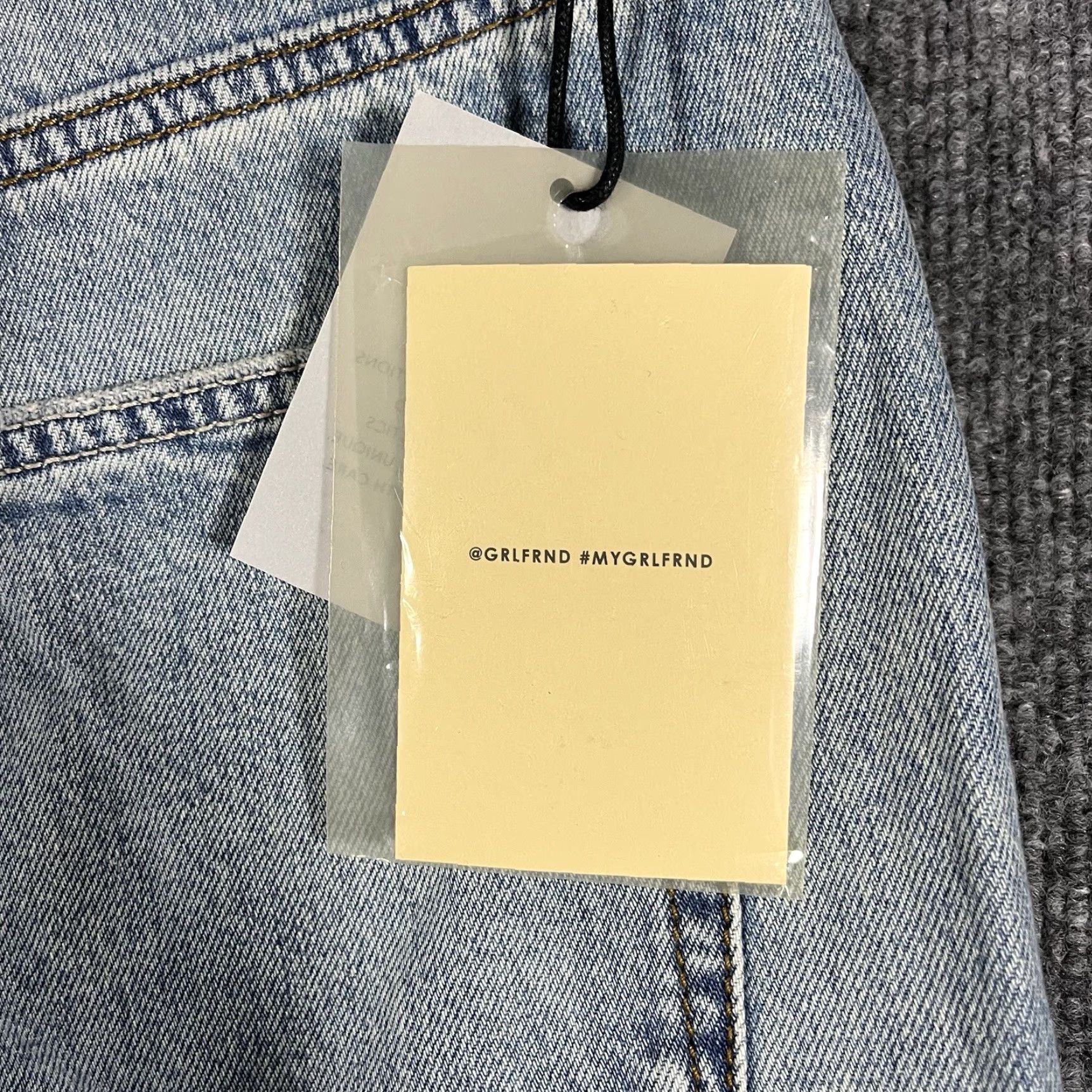 GRLFRND GRLFRND The Bella Boyfriend Jeans Women’s 27 NWT NEW Blue Safe 27 GRLFRND The Bella Boyfriend Jeans Women’s 27 NWT NEW Size 27" / US 4 / IT 40 - 4 Thumbnail