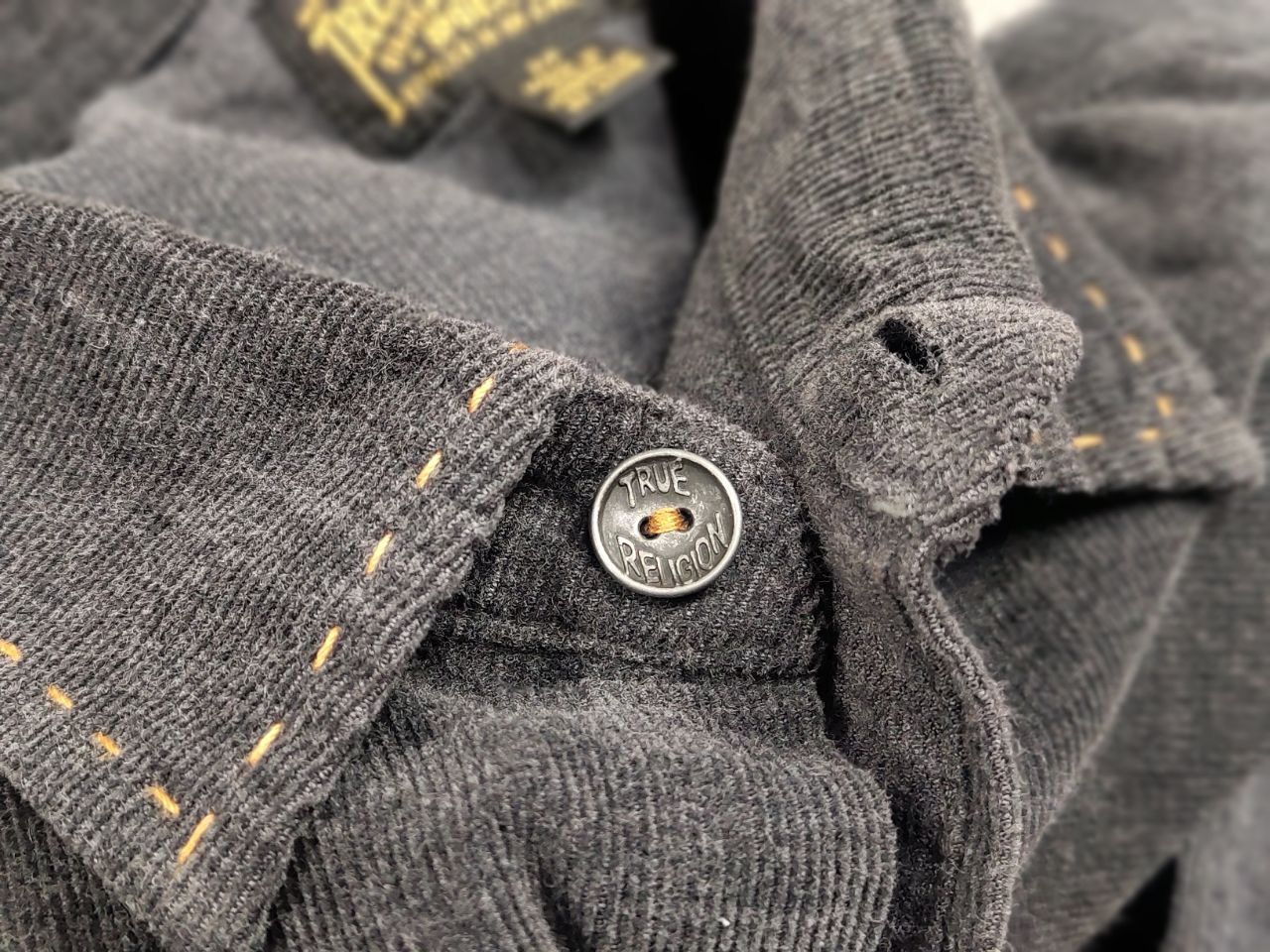 True Religion True Religion Mens Workwear Casual Corduroy Button T Shirt Size US S / EU 44-46 / 1 - 17 Thumbnail