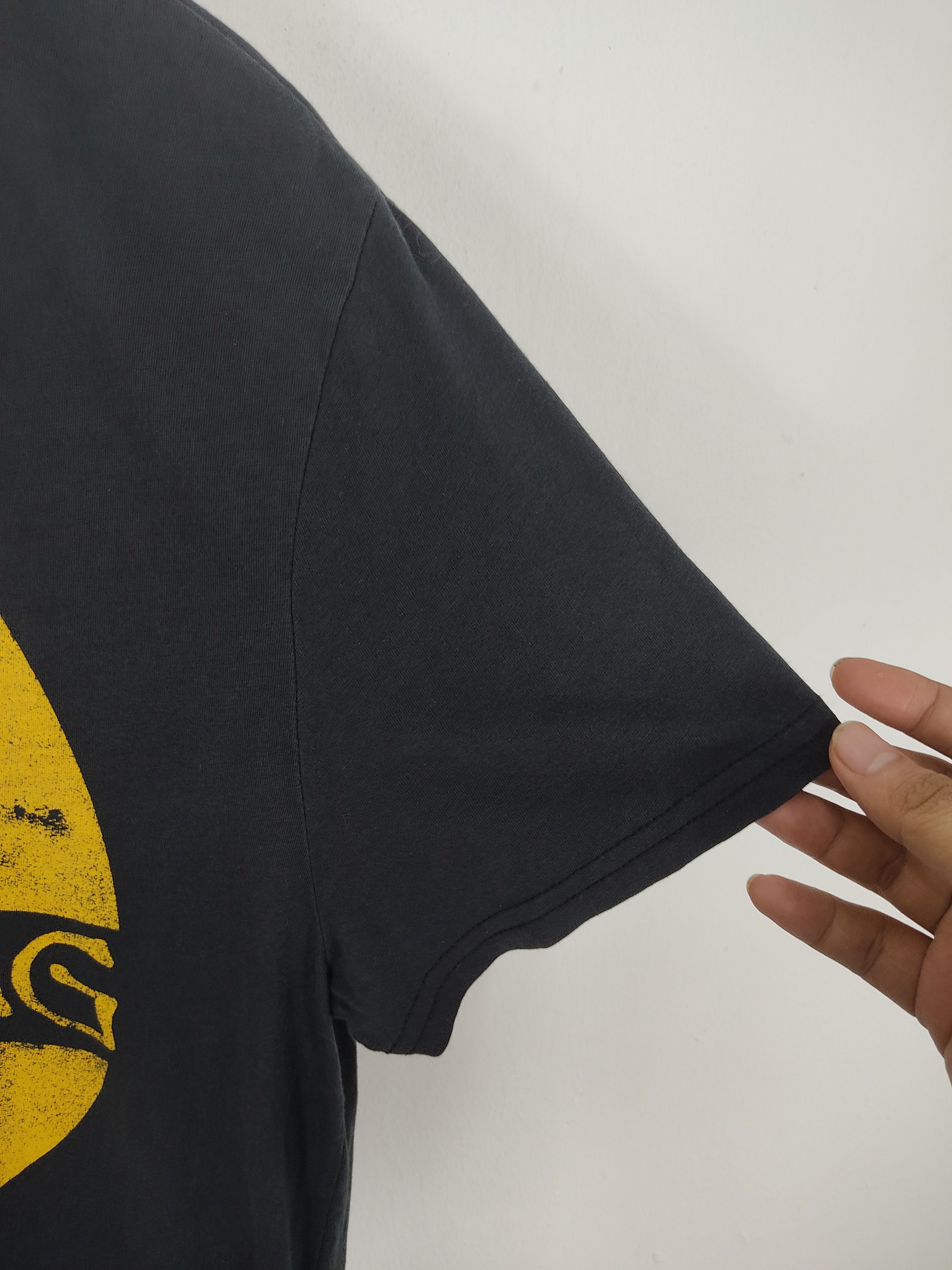 Rap Tees Wu-Tang Clan Distress Design By H&M Rap T-Shirt Size US S / EU 44-46 / 1 - 4 Thumbnail