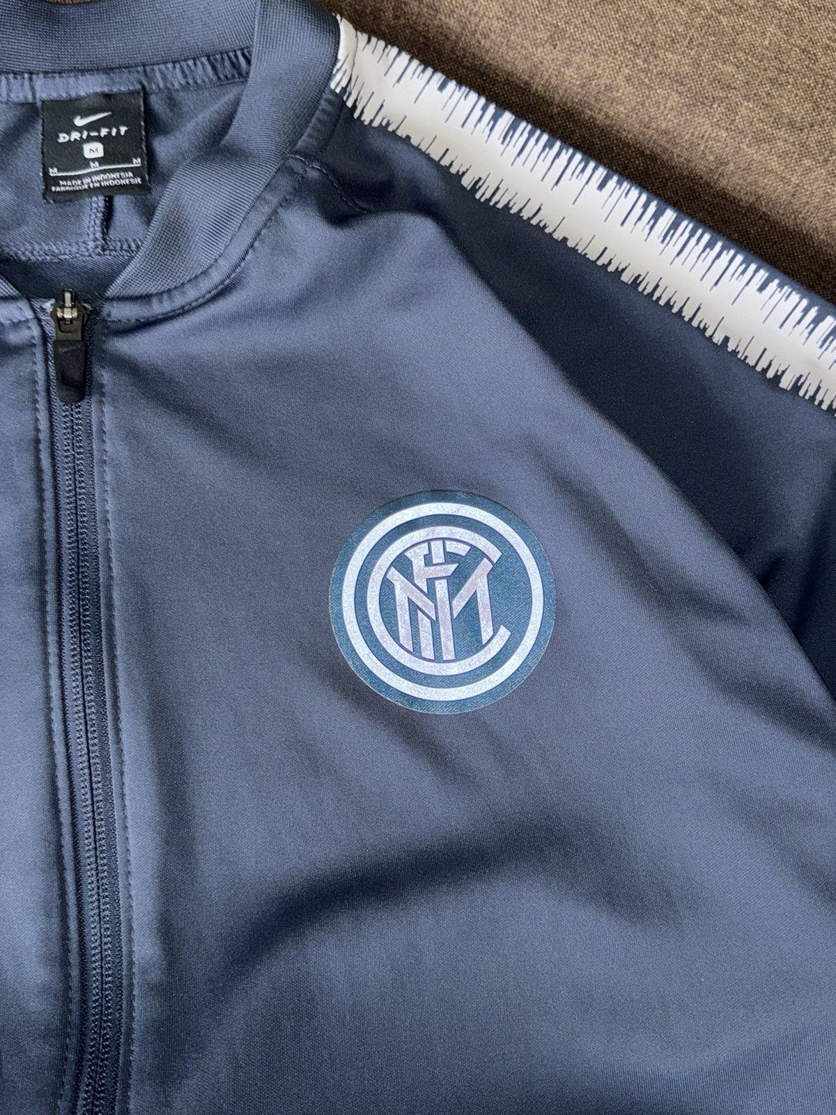 Nike Nike Inter Milan reflective jacket hoodie vintage style Size US M / EU 48-50 / 2 - 9 Thumbnail