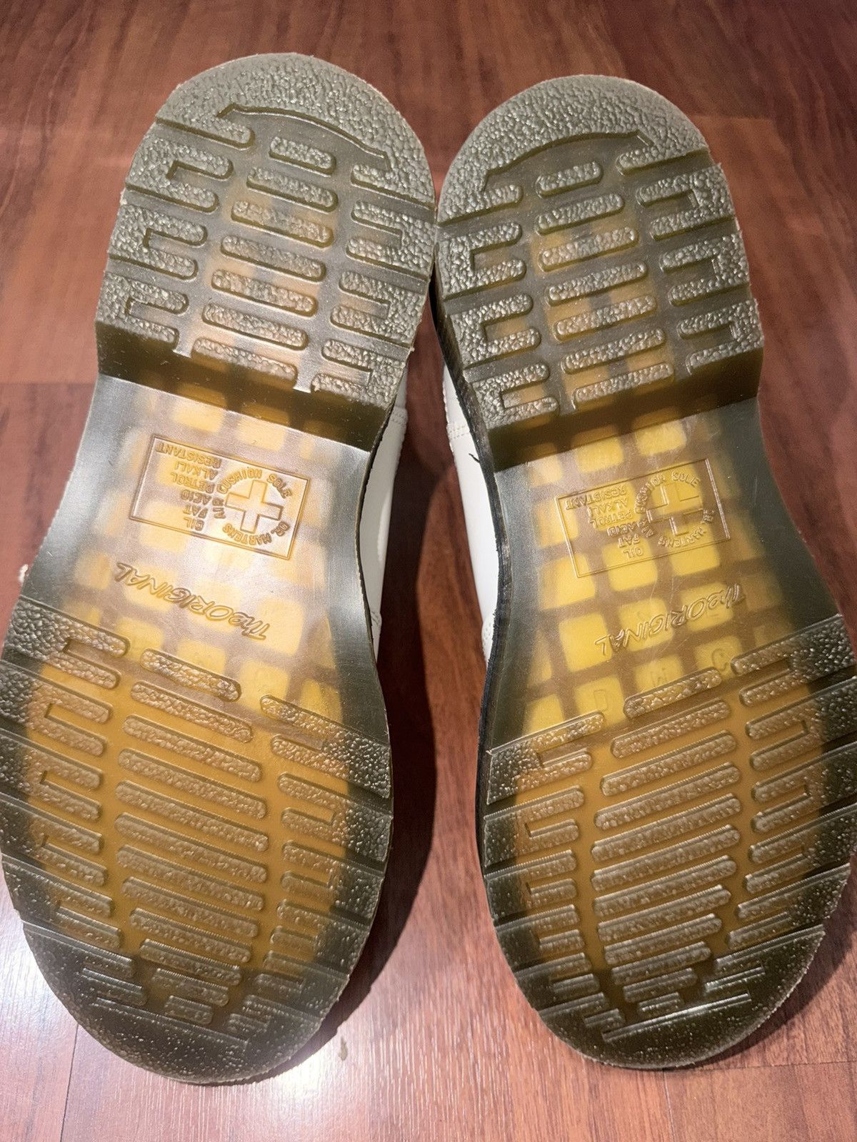 Dr. Martens Dr. Marten 2976 Chelsea White Size US 8 / EU 41 - 4 Thumbnail