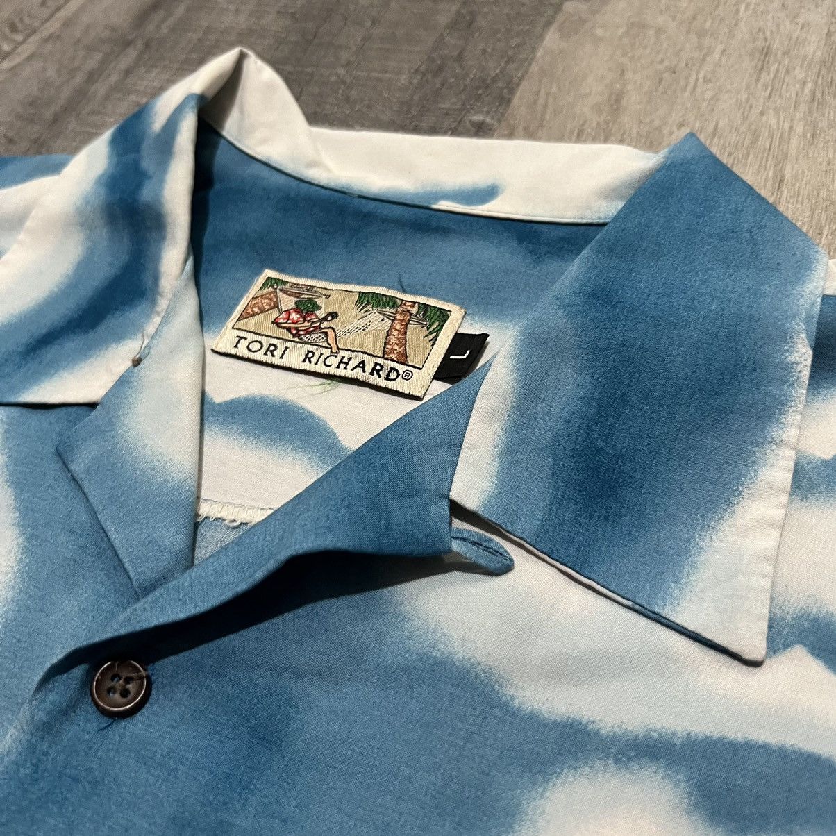 Tori Richard × Vintage VTG Tori Richard Hawaiian AOP Surf Rayon Woody Button Shirt Size US L / EU 52-54 / 3 - 4 Thumbnail