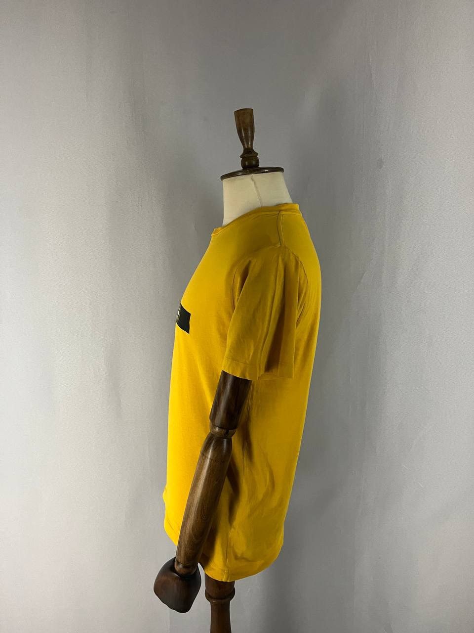 Stone Island Stone Island Tee T Shirt Yellow Size US S / EU 44-46 / 1 - 6 Thumbnail