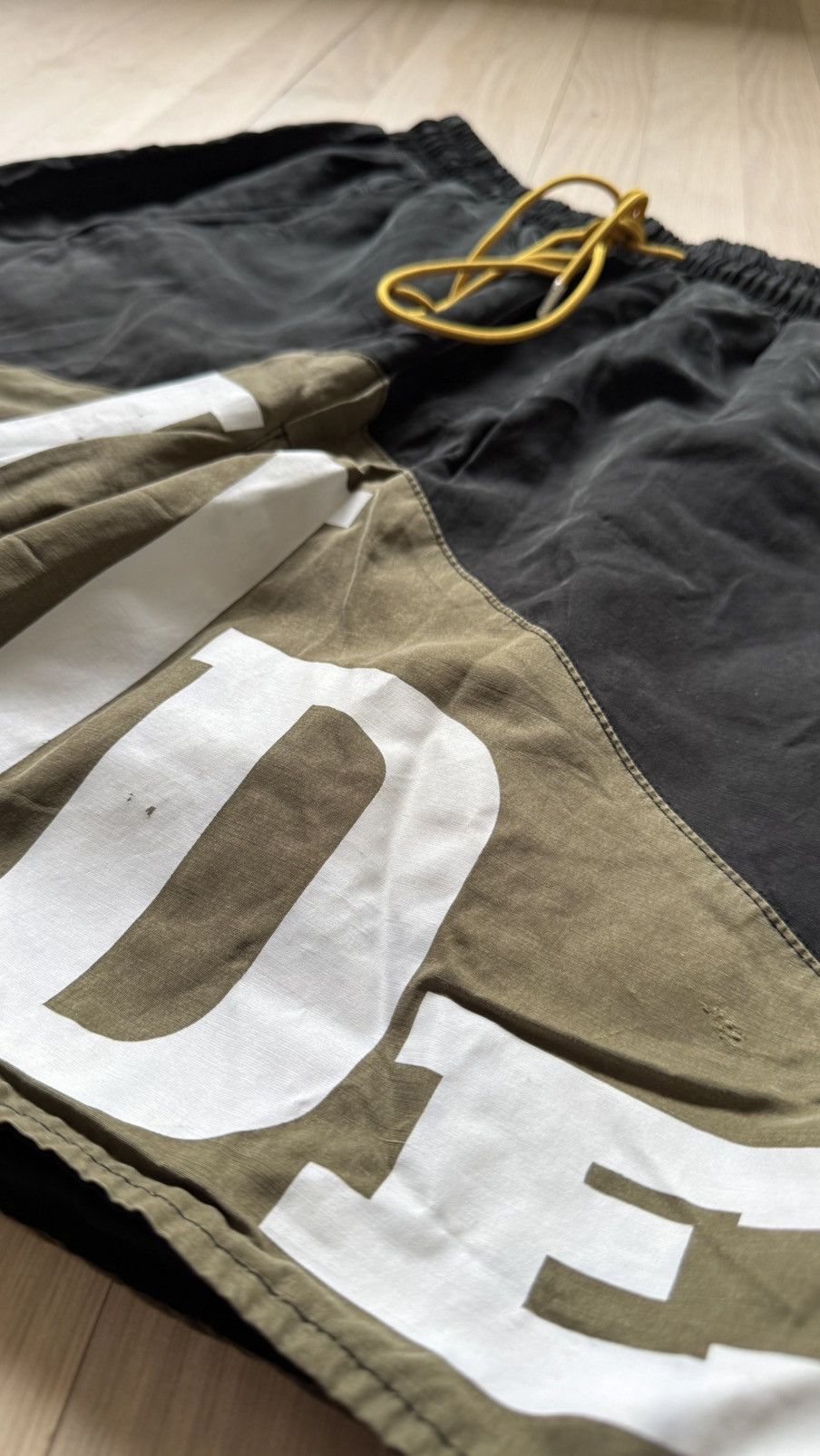 Rhude Rhude - Yacht shorts Size US 32 / EU 48 - 3 Thumbnail