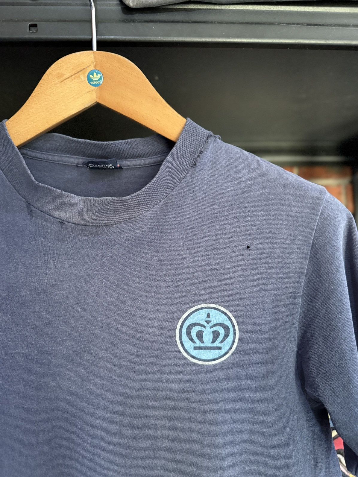 Stussy Thrashed Vintage 90s Stussy Crown Backhit Sun Faded Tee Size US S / EU 44-46 / 1 - 7 Thumbnail