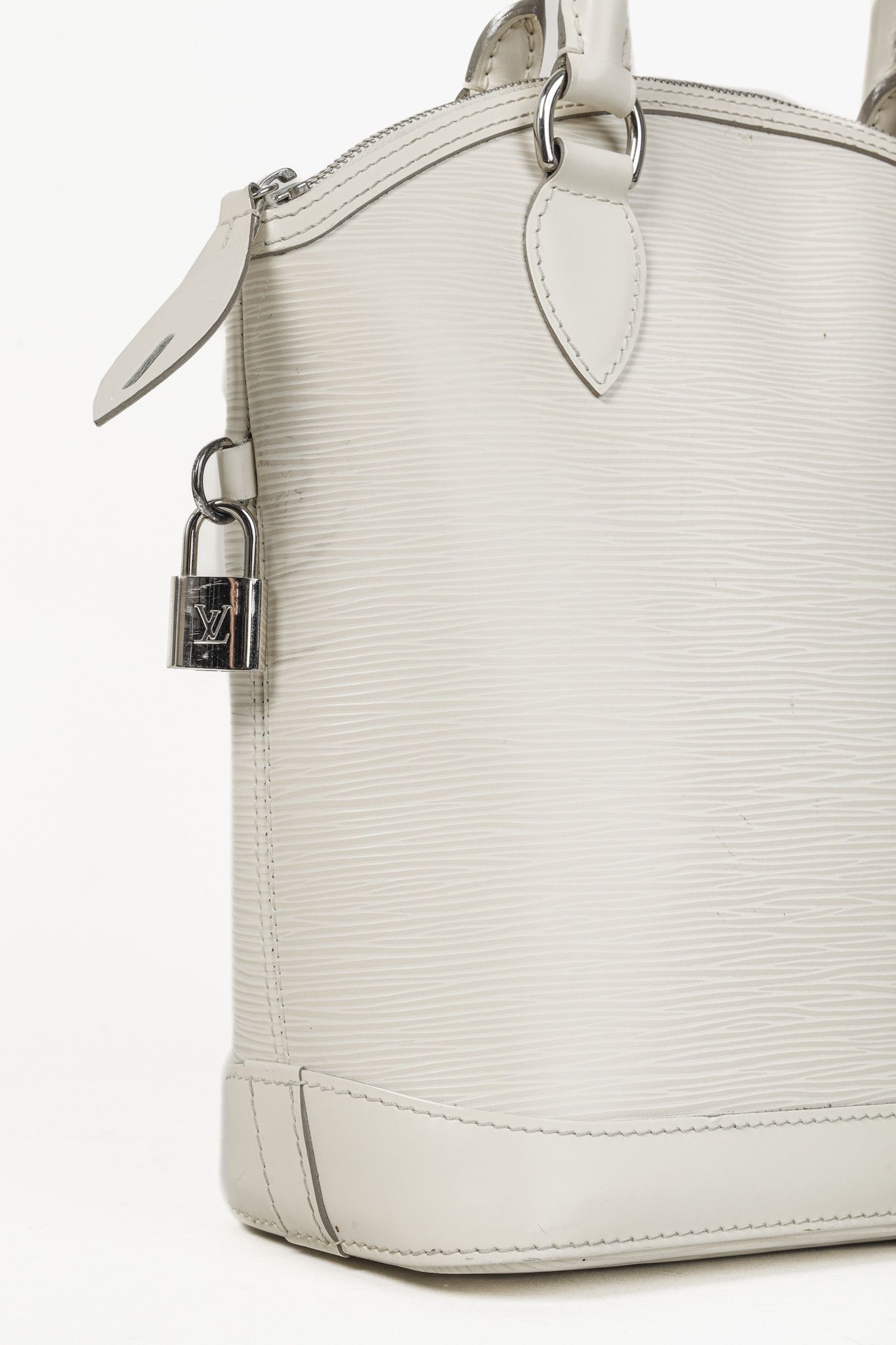 Louis Vuitton Louis Vuitton Vintage White Epi Lockit Bag Size ONE SIZE - 9 Thumbnail