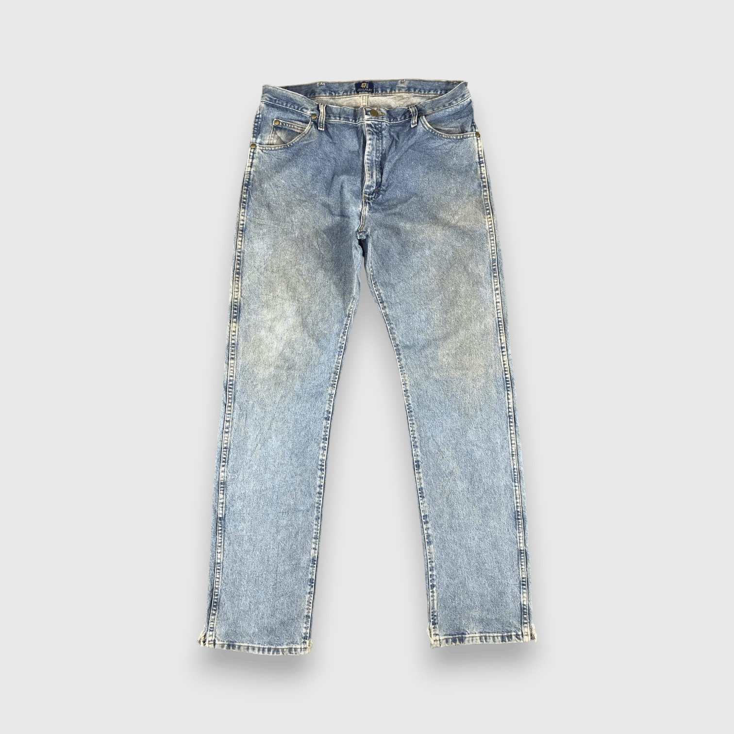 Vintage Vintage Blue Wash Wrangler Jeans-J2362 Size US 36 / EU 52 - 1 Thumbnail