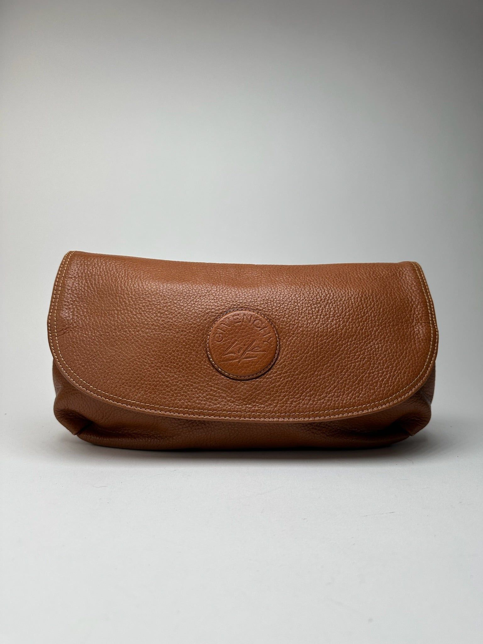 Givenchy Vintage leather clutch brown Size ONE SIZE - 1 Thumbnail