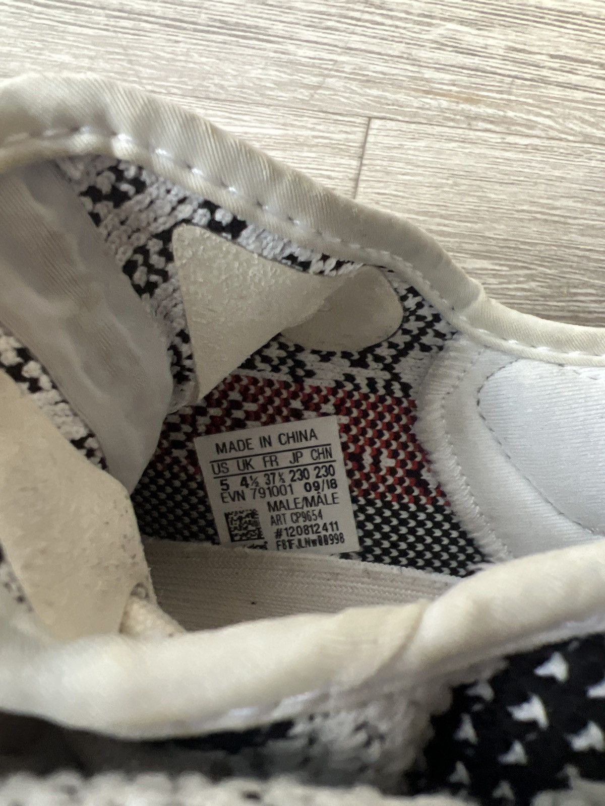 Adidas Yeezy boost 350 zebra Size US 5 / EU 37 - 3 Thumbnail