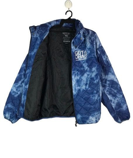 Gotcha × Vintage Vtg 90s GOTCHA surfing clothing tie dye quilted jacket Size US L / EU 52-54 / 3 - 7 Thumbnail