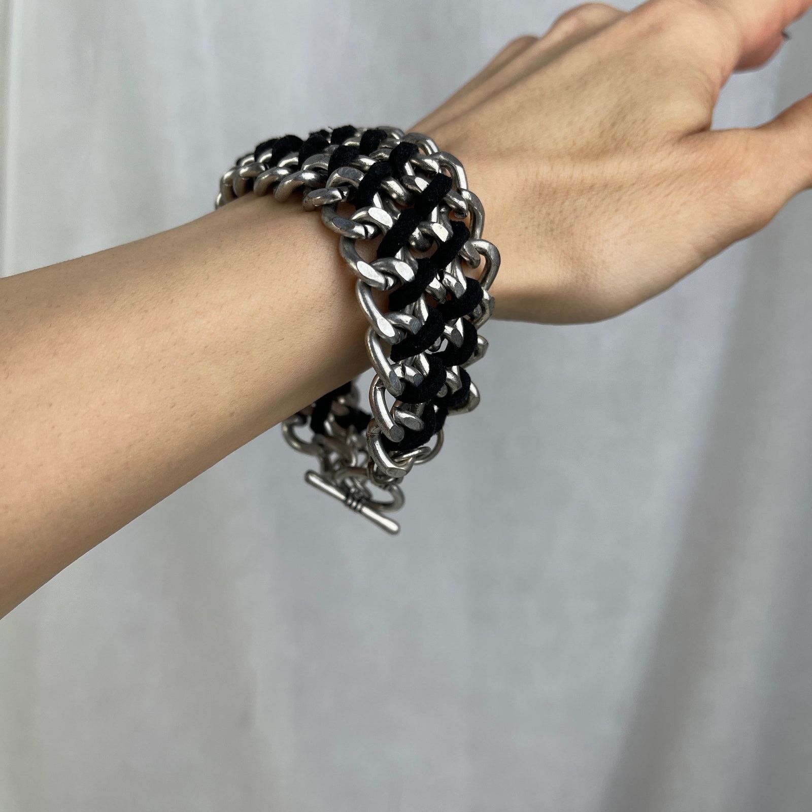 Other Silver Tone Chain Link Bracelet Black Braided Faux Leather Size ONE SIZE - 12 Thumbnail