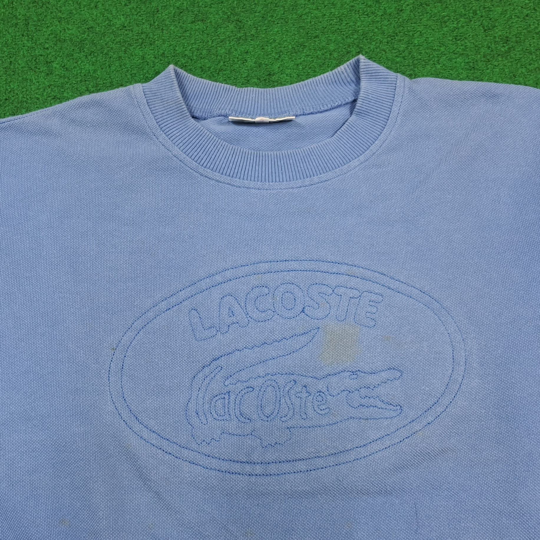 Lacoste Vintage Lacoste Big Logo Embossed Sweatshirt C306N6 Size US S / EU 44-46 / 1 - 2 Thumbnail