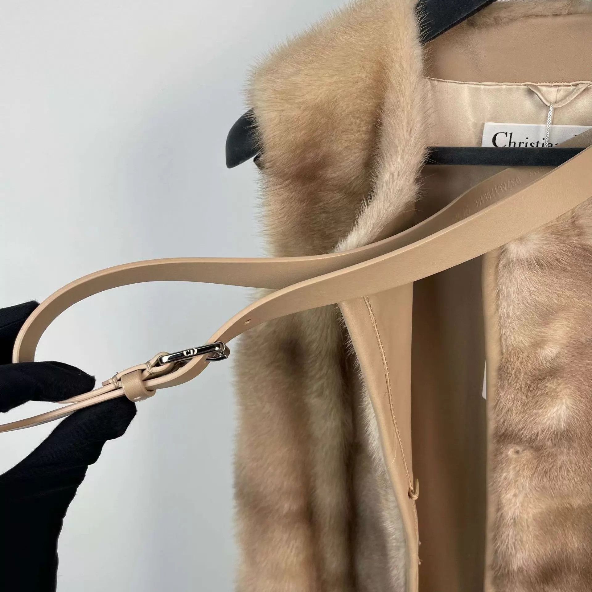Dior Dior 95 new mink fur sleeveless coat 36 Size XS / US 0-2 / IT 36-38 - 8 Thumbnail