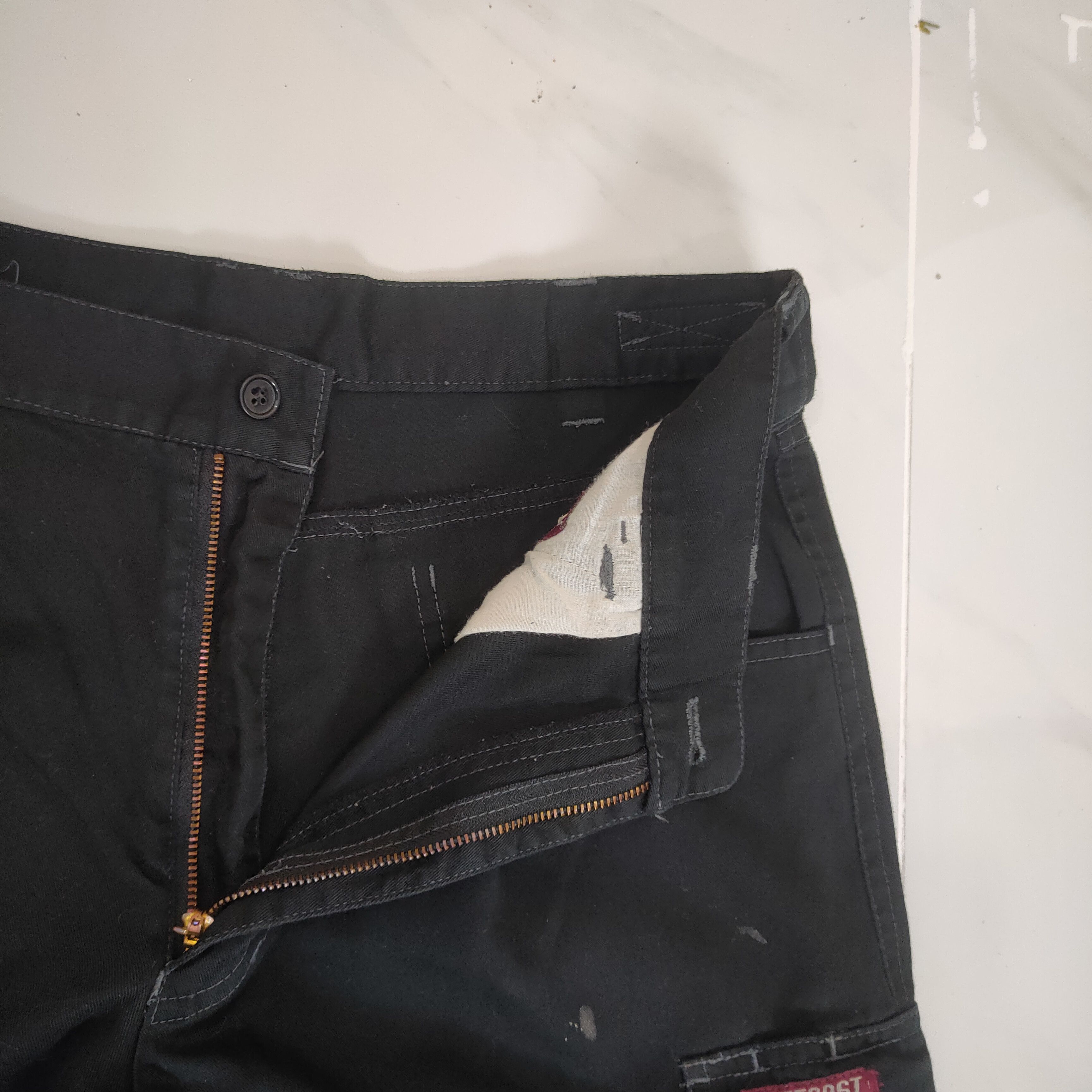 Japanese Brand JAPANESE BRAND BLACK CARGO PANTS Size US 32 / EU 48 - 4 Thumbnail