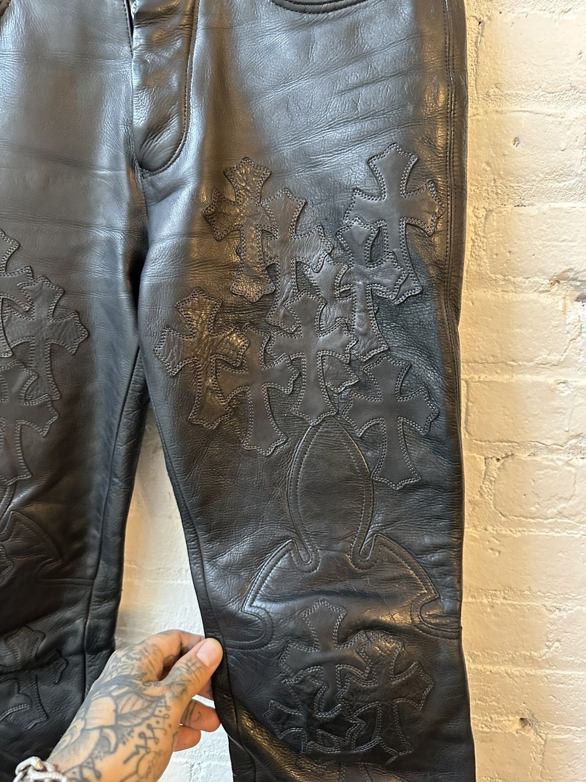 Chrome Hearts Chrome Hearts 2000s FUCK leather Cross Patch jeans 31 32 33 Size US 32 / EU 48 - 5 Thumbnail