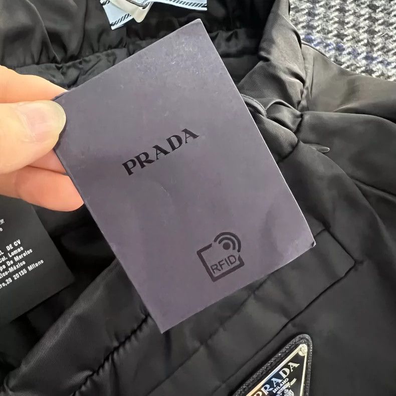 Prada Prada Thousand-bird check stitched triangle logo skirt 2502 Size 37" - 5 Thumbnail