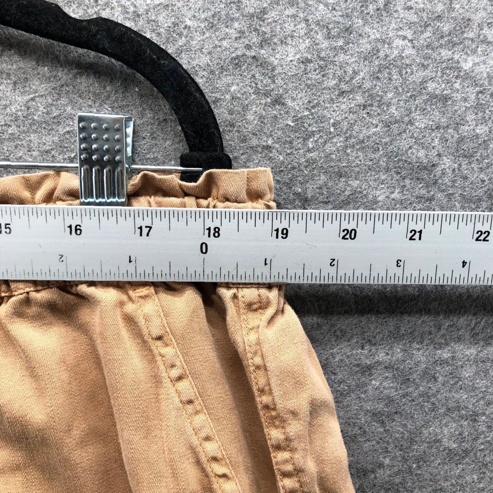 Lucky Brand Lucky Brand Lyocell Pull On Shorts Womens XL Tan High Rise Relaxed Beig*e* Bohemian Summer Casual Elastic Waist Pockets Cuffed Lightweight Size 40" / US 18 - 6 Thumbnail