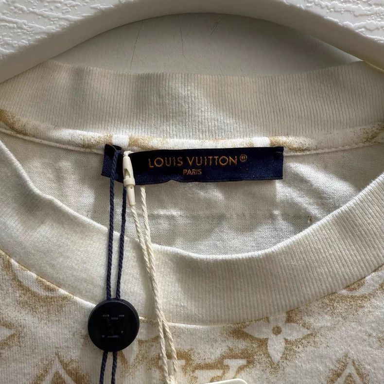 Louis Vuitton LV Louis Vuitton Monogram Short Sleeve T -2505 Size US XL / EU 56 / 4 - 2 Thumbnail