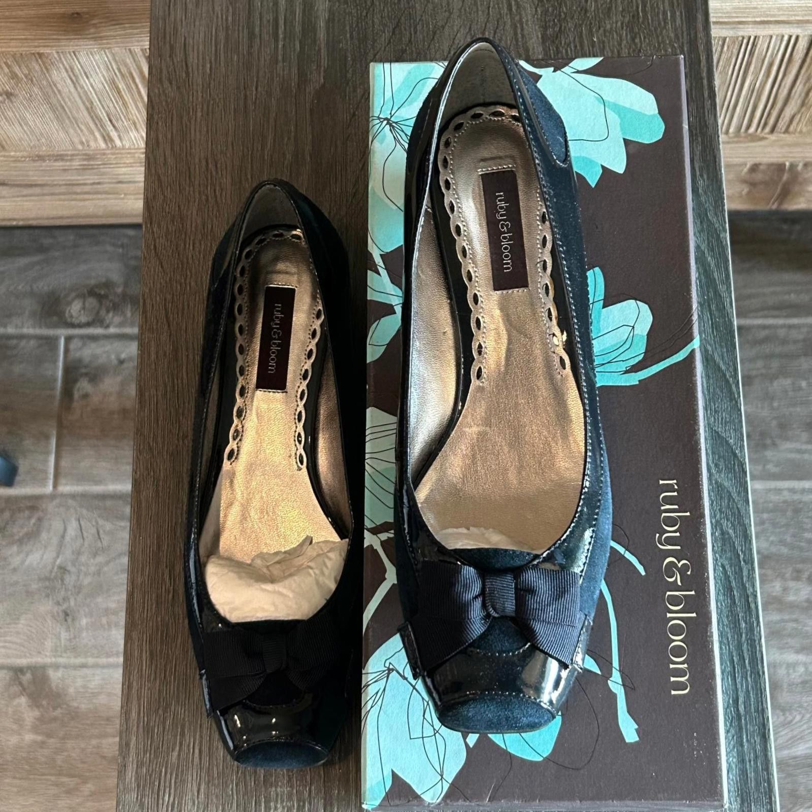 Designer ruby & bloom Navy Suede Patent Leather Trim Womens Size 8N Size US 8 / IT 38 - 3 Thumbnail