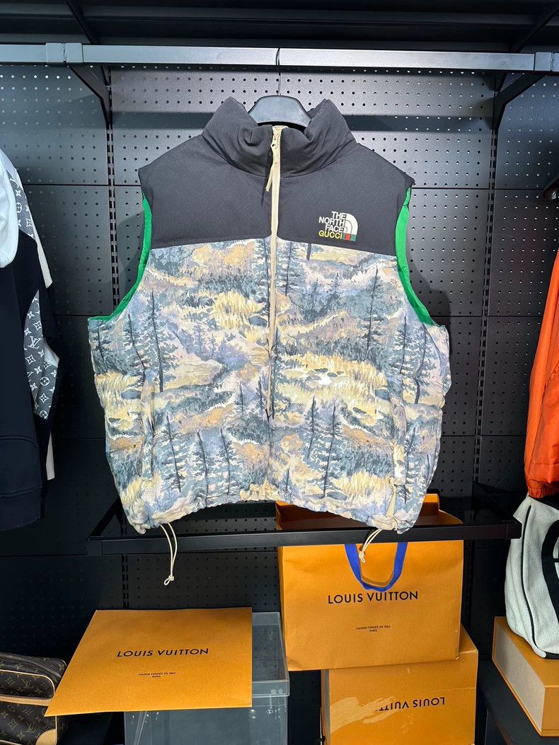 Gucci Gucci Size XXXLNorth Co-branded Forest Oil Painting Sleeve Size US XXL / EU 58 / 5 - 1 Thumbnail