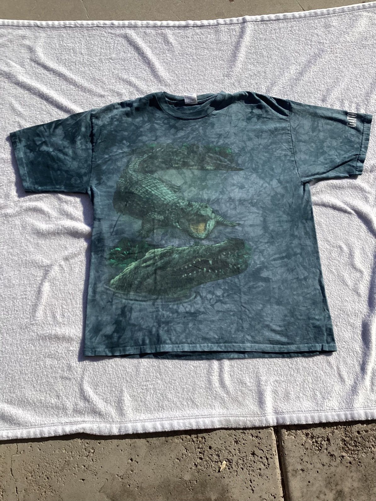 Delta Vintage 90s gator land alligator all over print T-shirt Size US XL / EU 56 / 4 - 1 Thumbnail